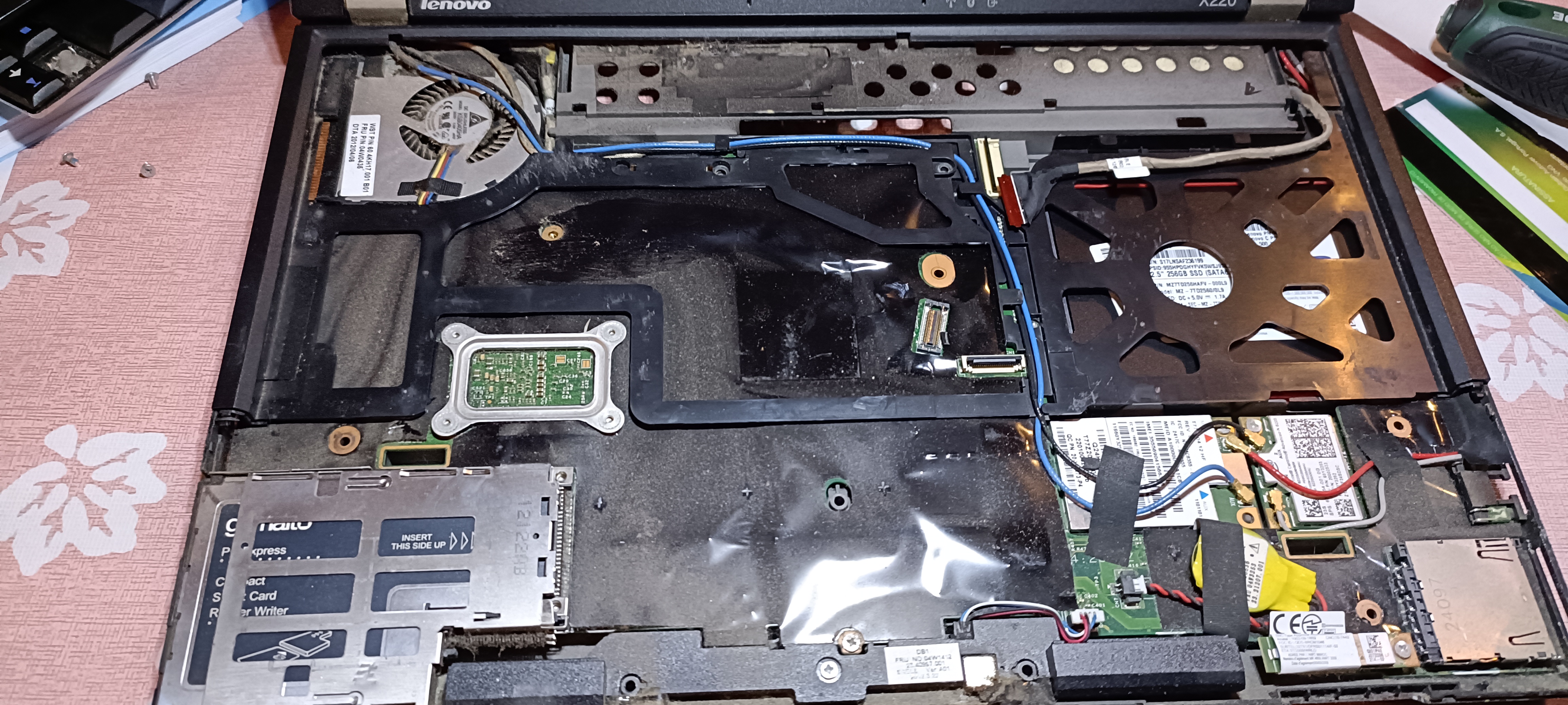 X220 insidejob /posts/20251210_222217_366FE80A.jpg